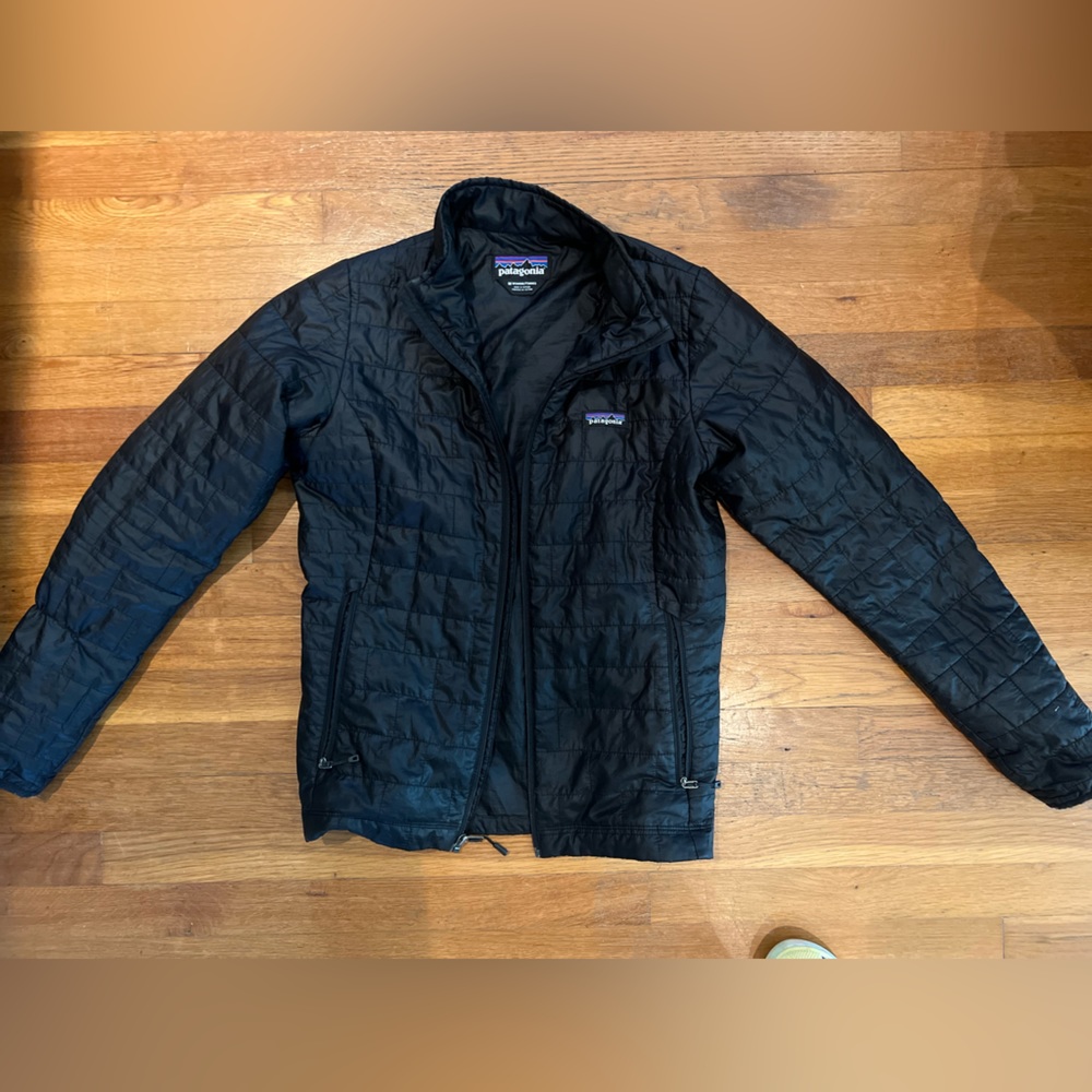 Patagonia Women’s Primaloft Nano Puff Jacket Size Medium